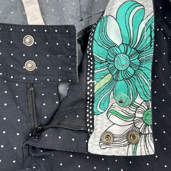 Lululemon RARE Spotted Adventure Bermuda Shorts Large Embroidered Logo Size 6 - Picture 6 of 12